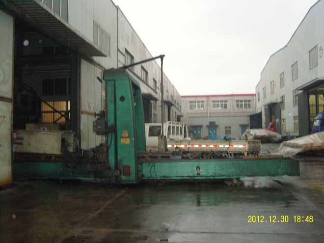 济南龙门刨床吊装拖拉运输就位安装现场